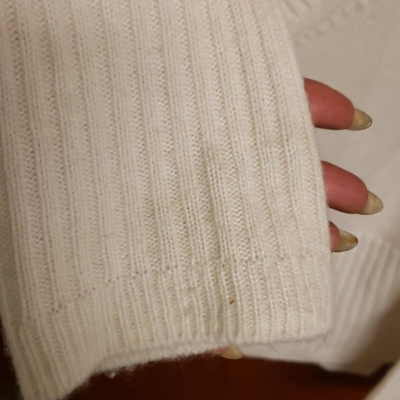 White cashmere sweater - Picture 7 of 8